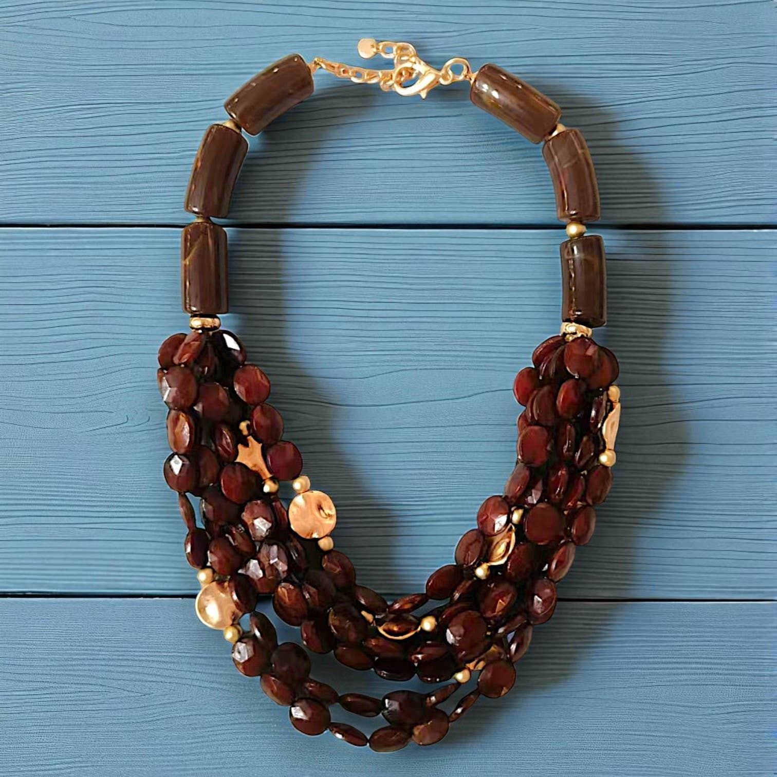 MOCHA DREAMS NECKLACE