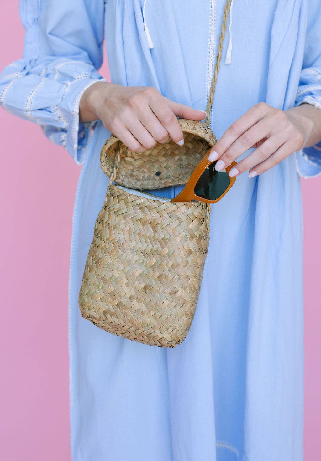 THE COASTAL CROSSBODY