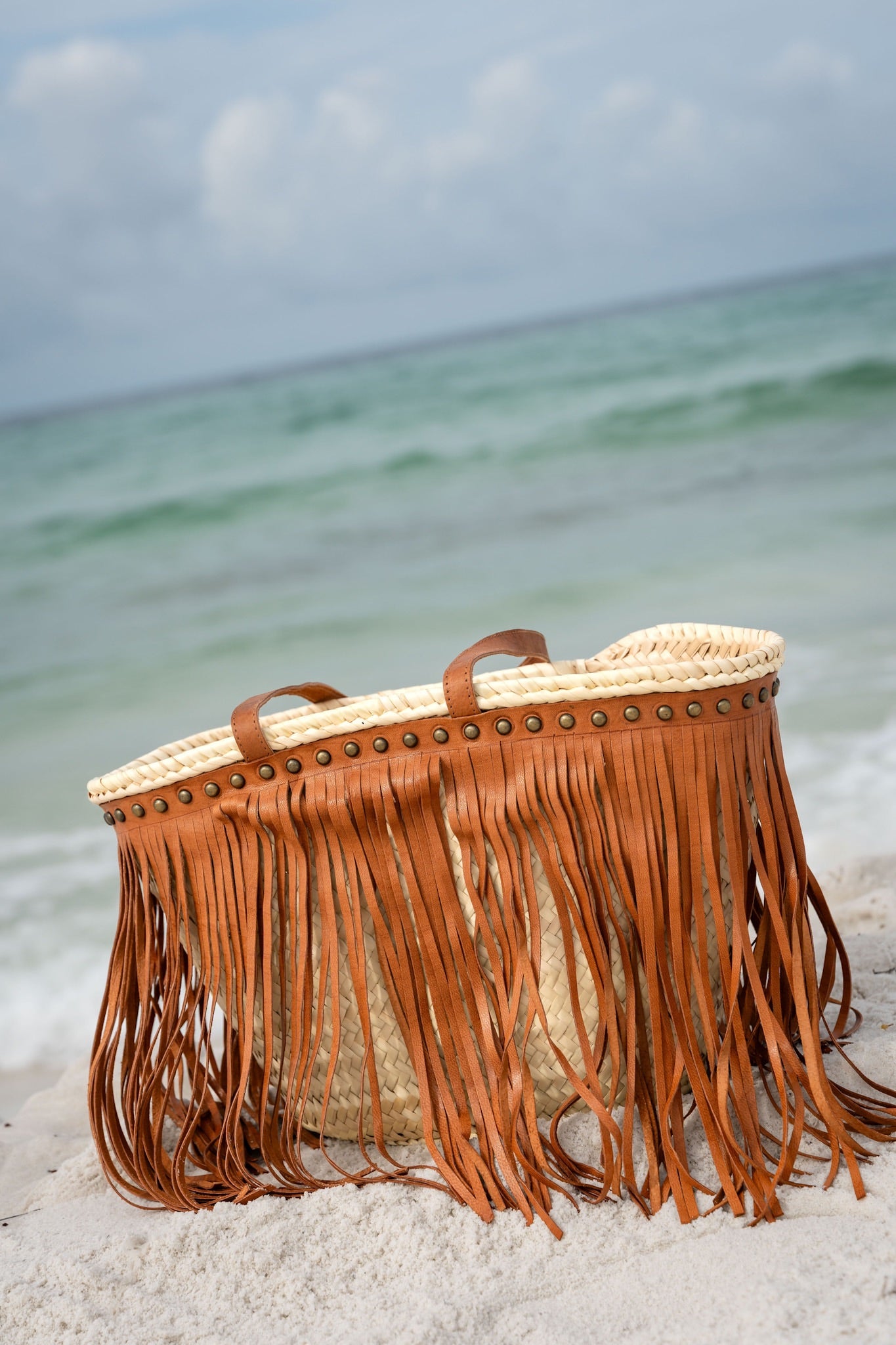 BEACH FRINGE TOTE