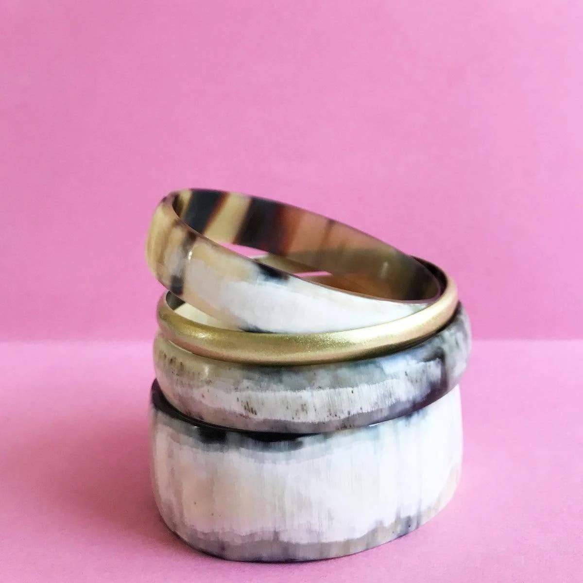 NATURAL HORN BANGLE SET