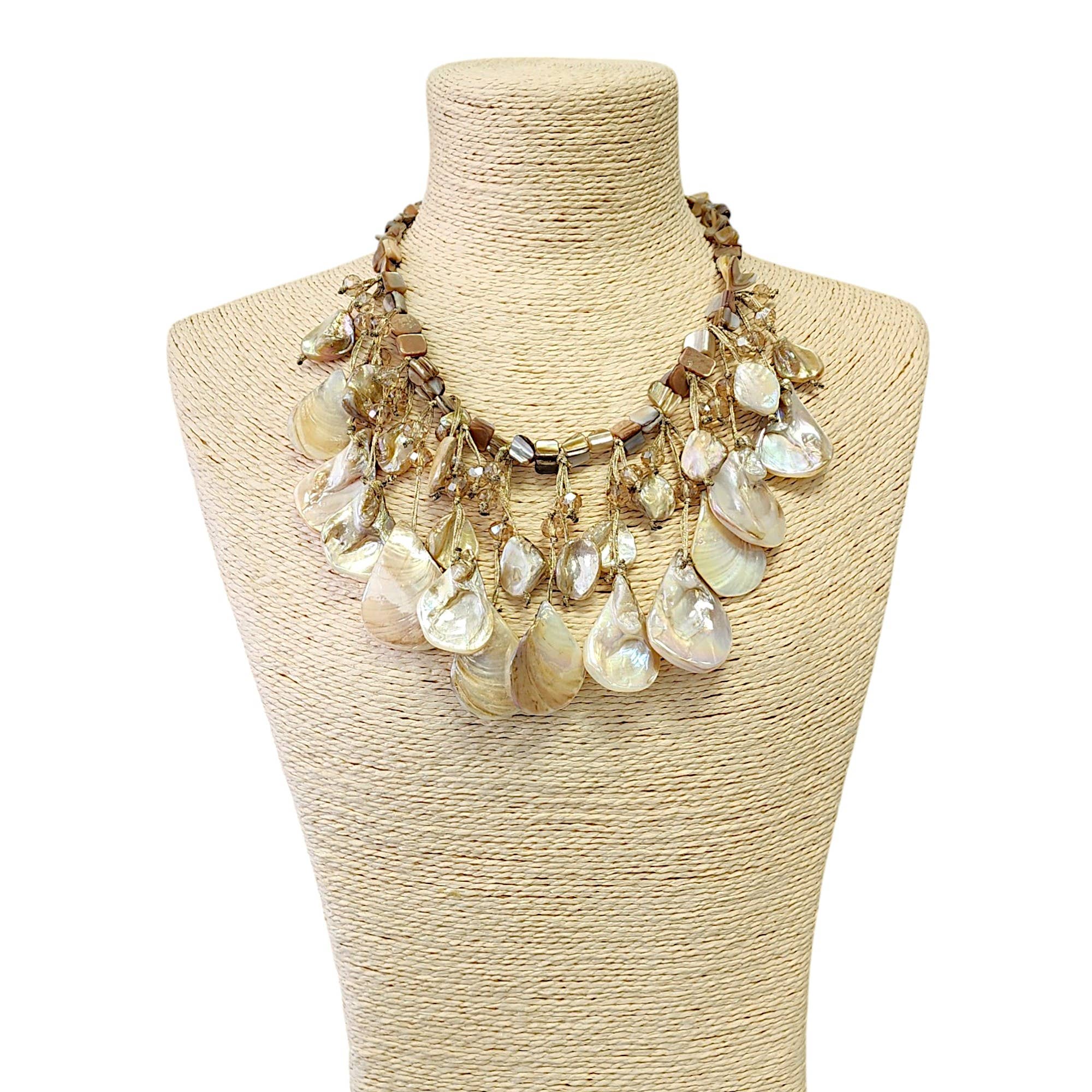 SEASHELL NECKLACE