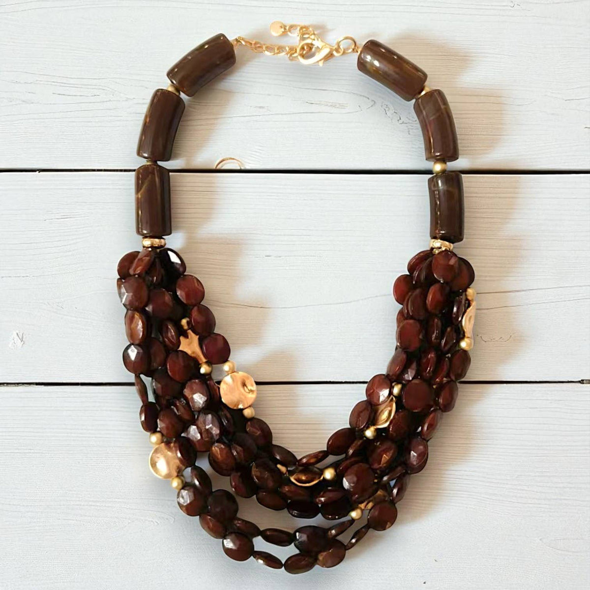 MOCHA DREAMS NECKLACE