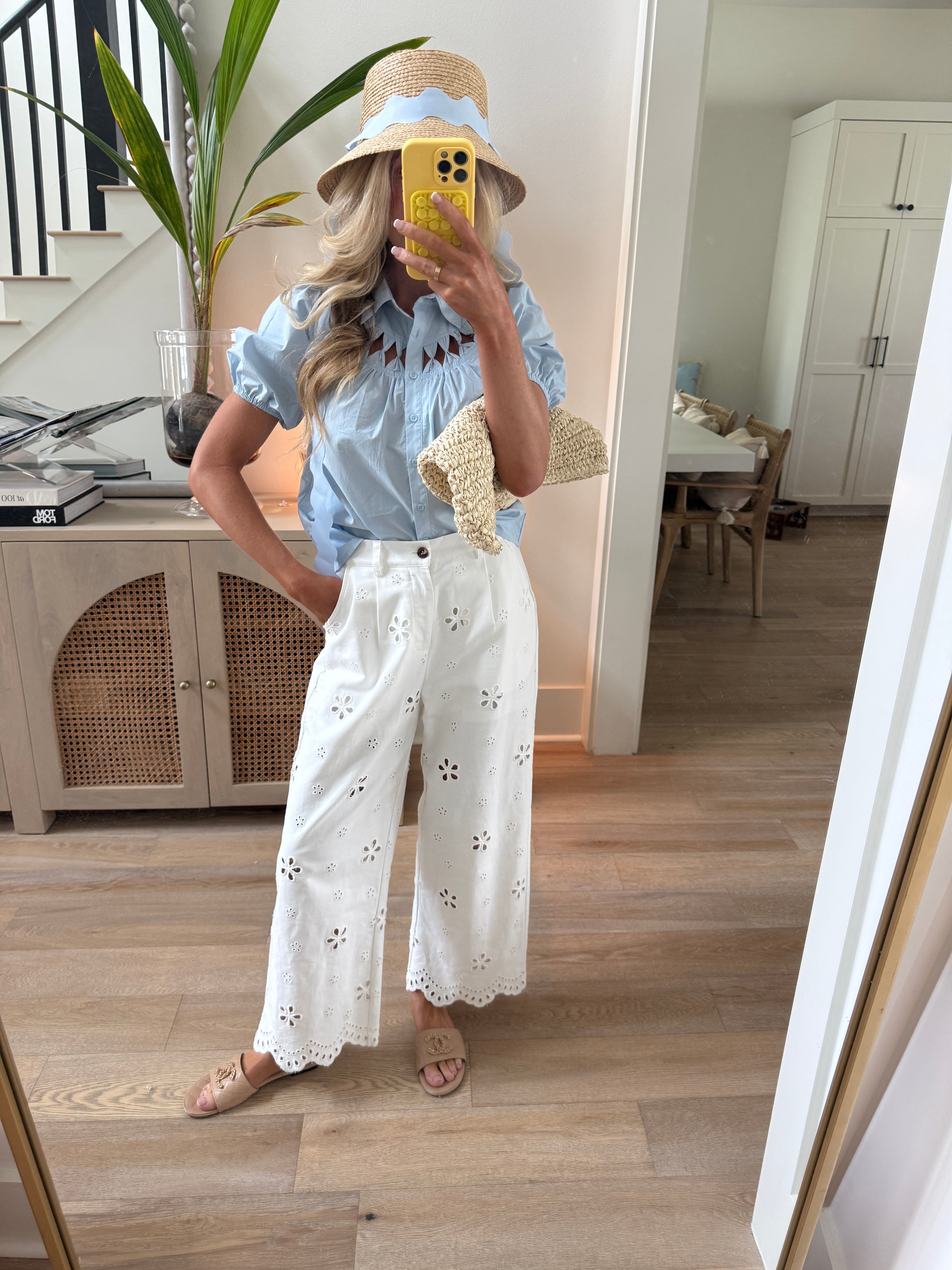 THE COASTAL BLOOM TOP
