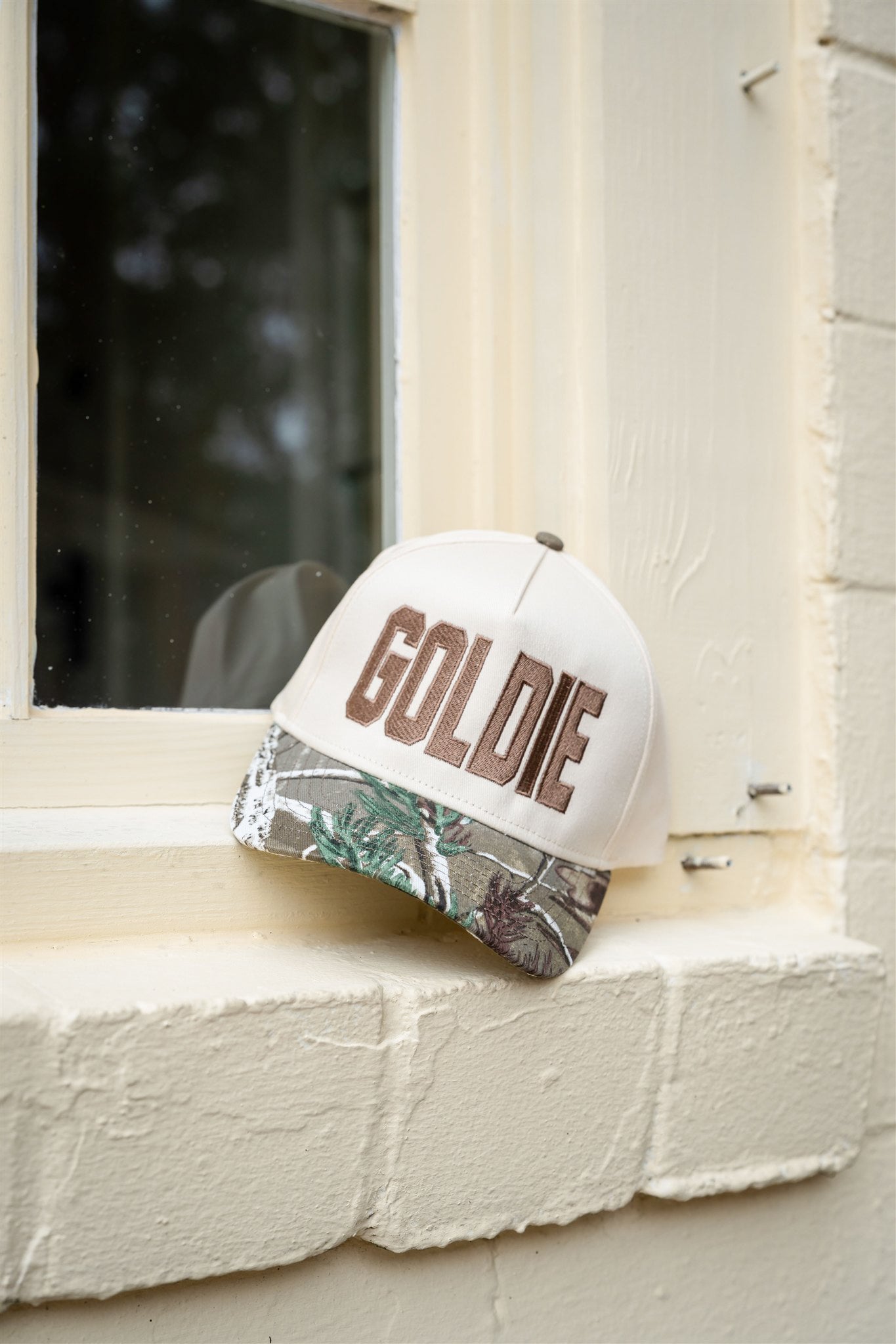 MOCHA CAMO TRUCKER HAT