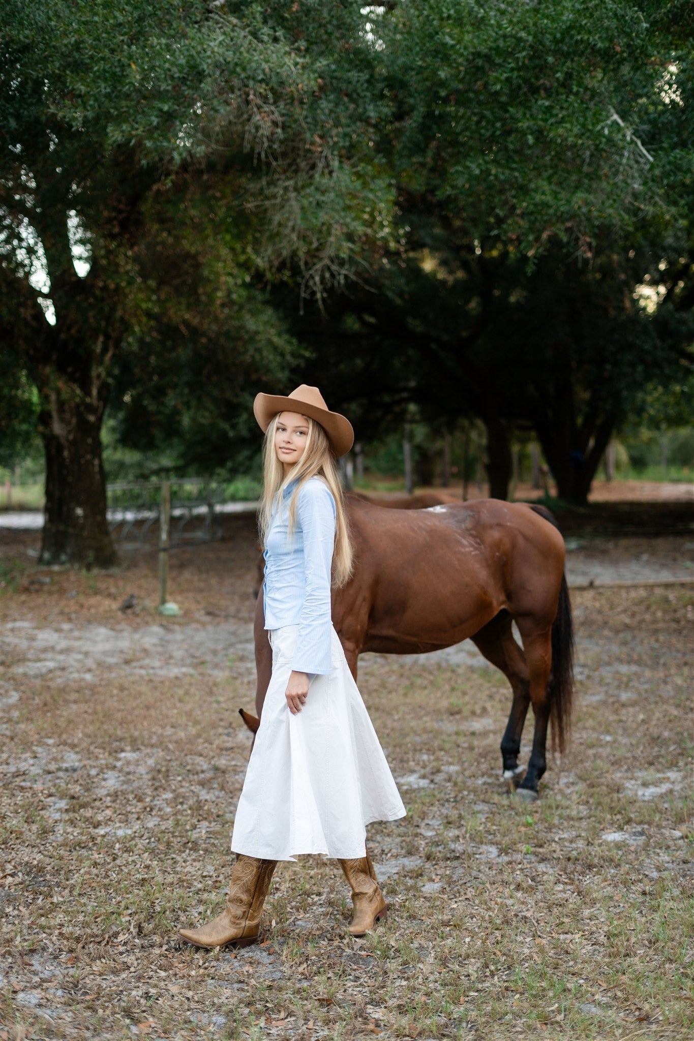 HOOK 'EM SKIRT