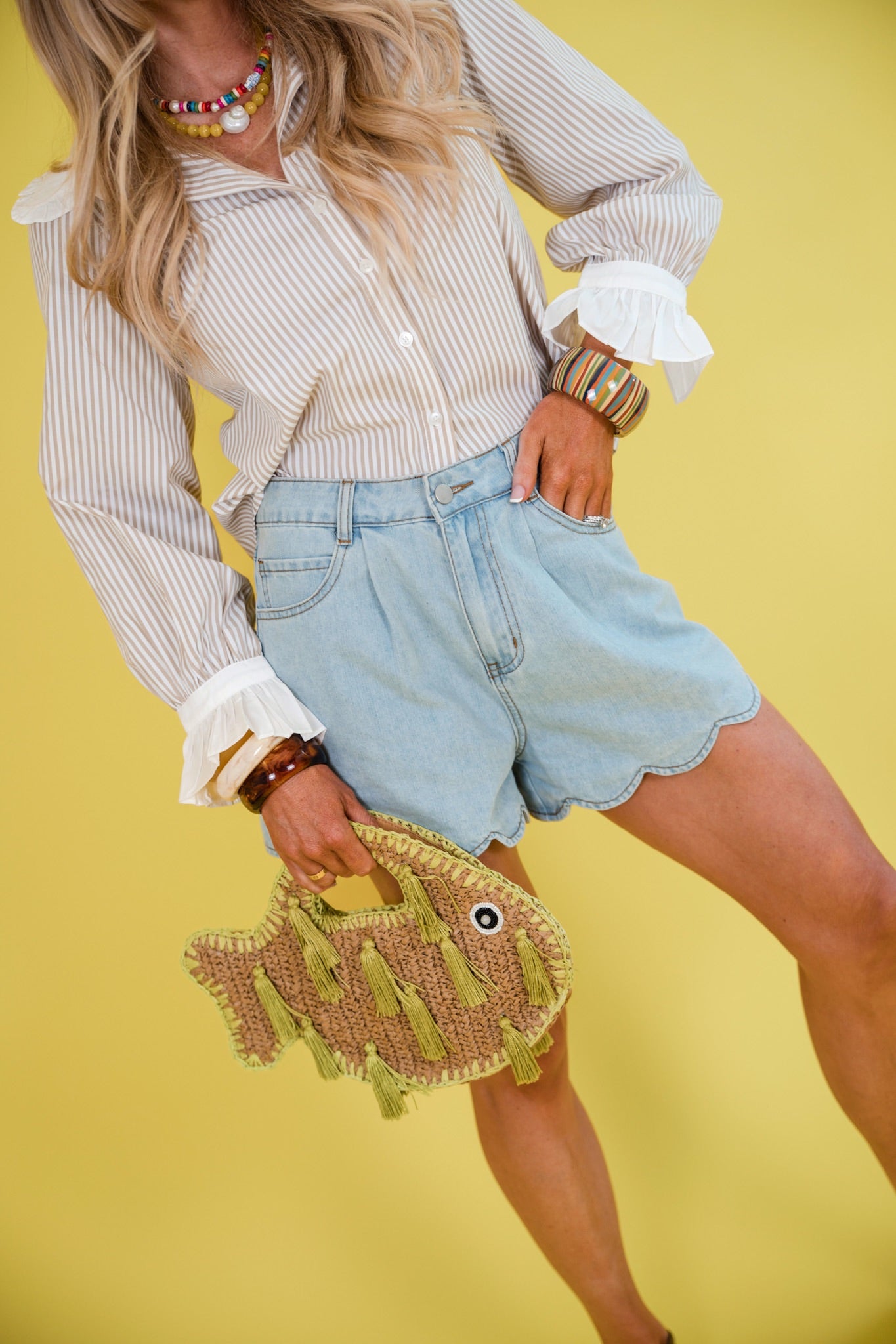 THE COASTAL CLASSIC BUTTON DOWN