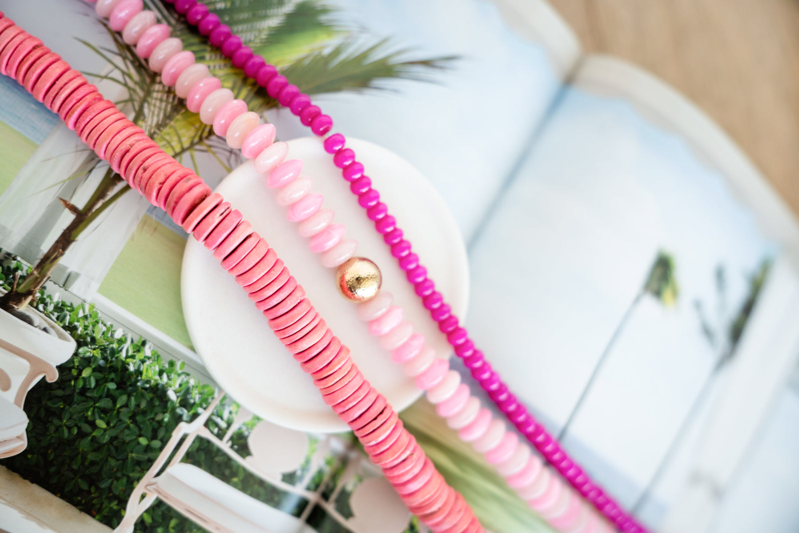 PALM PUNCH NECKLACE