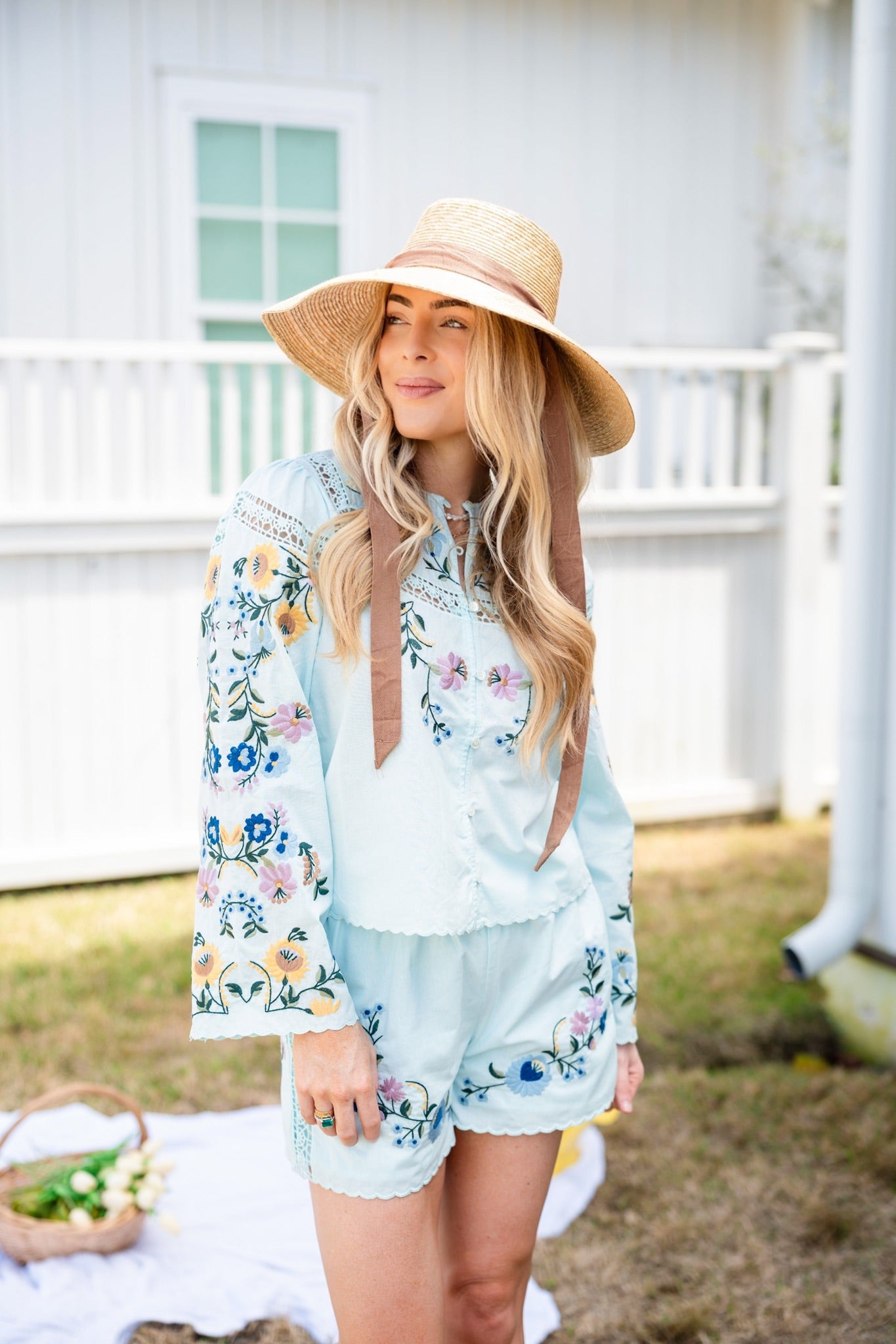 THE SEASIDE GARDEN SHORT