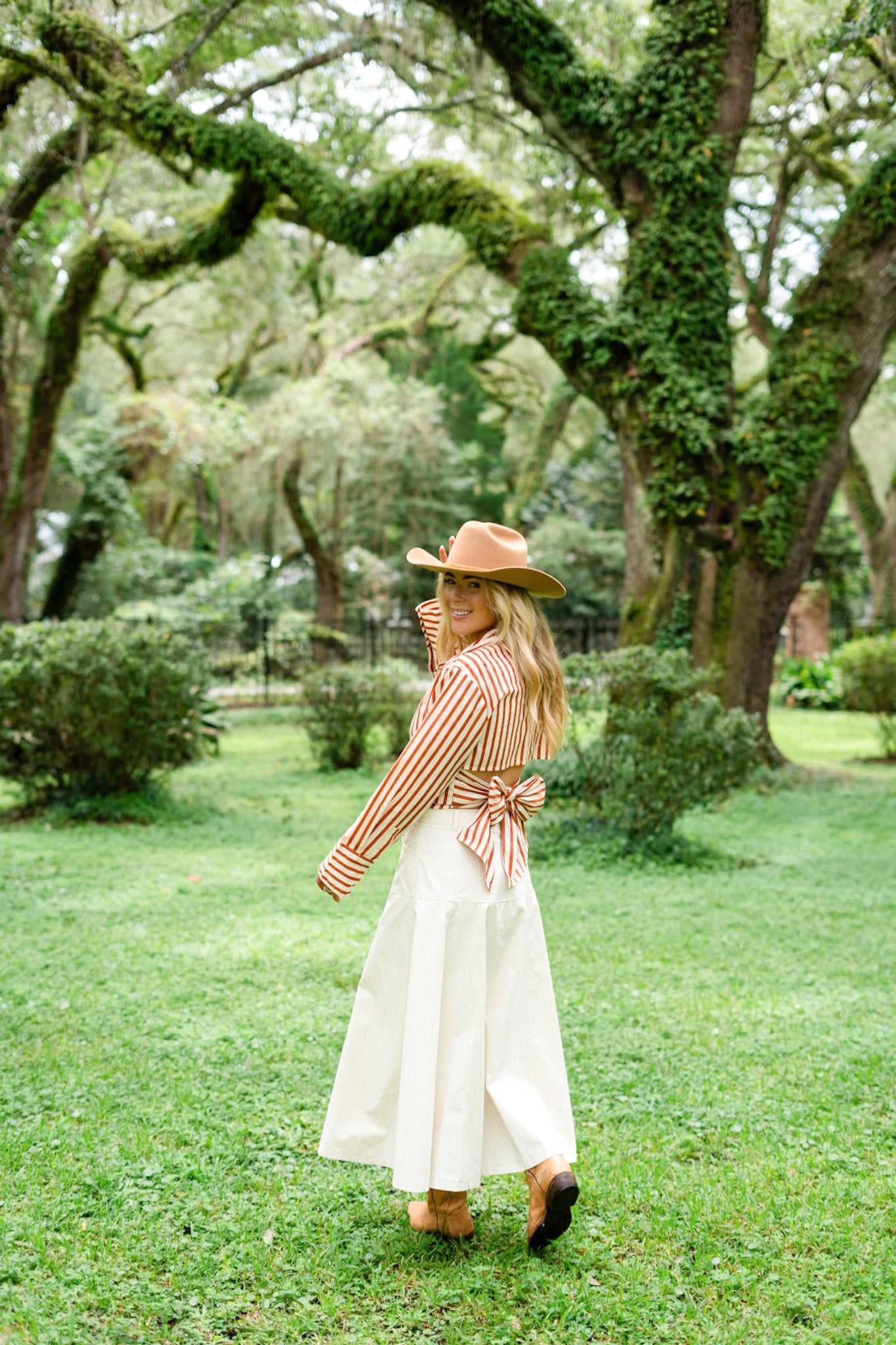 LONGHORN TOP