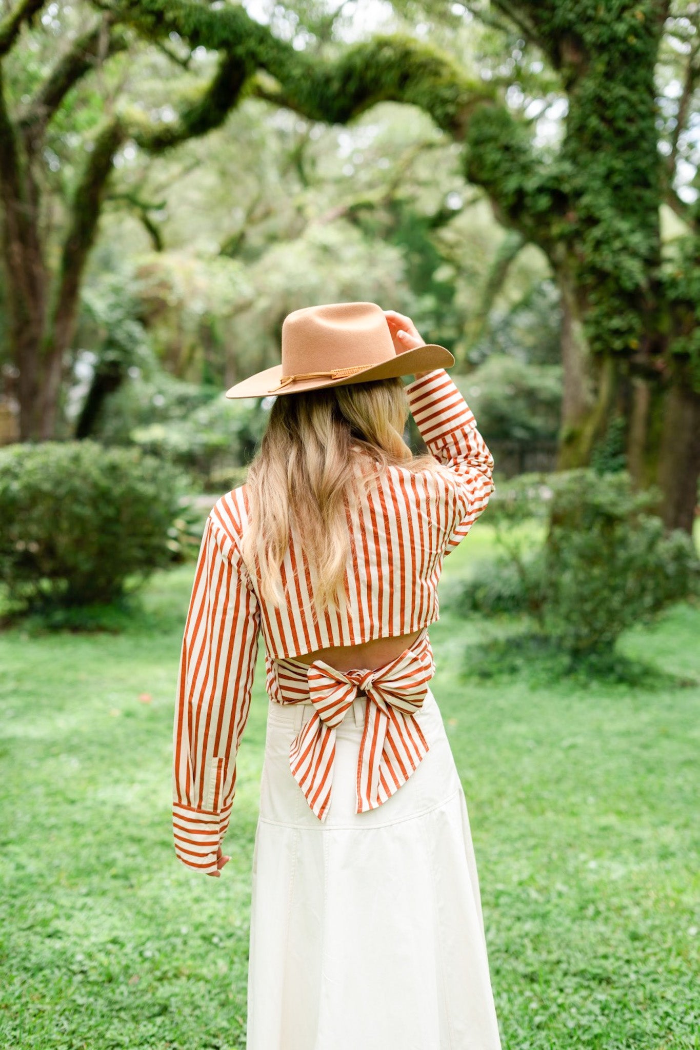 LONGHORN TOP