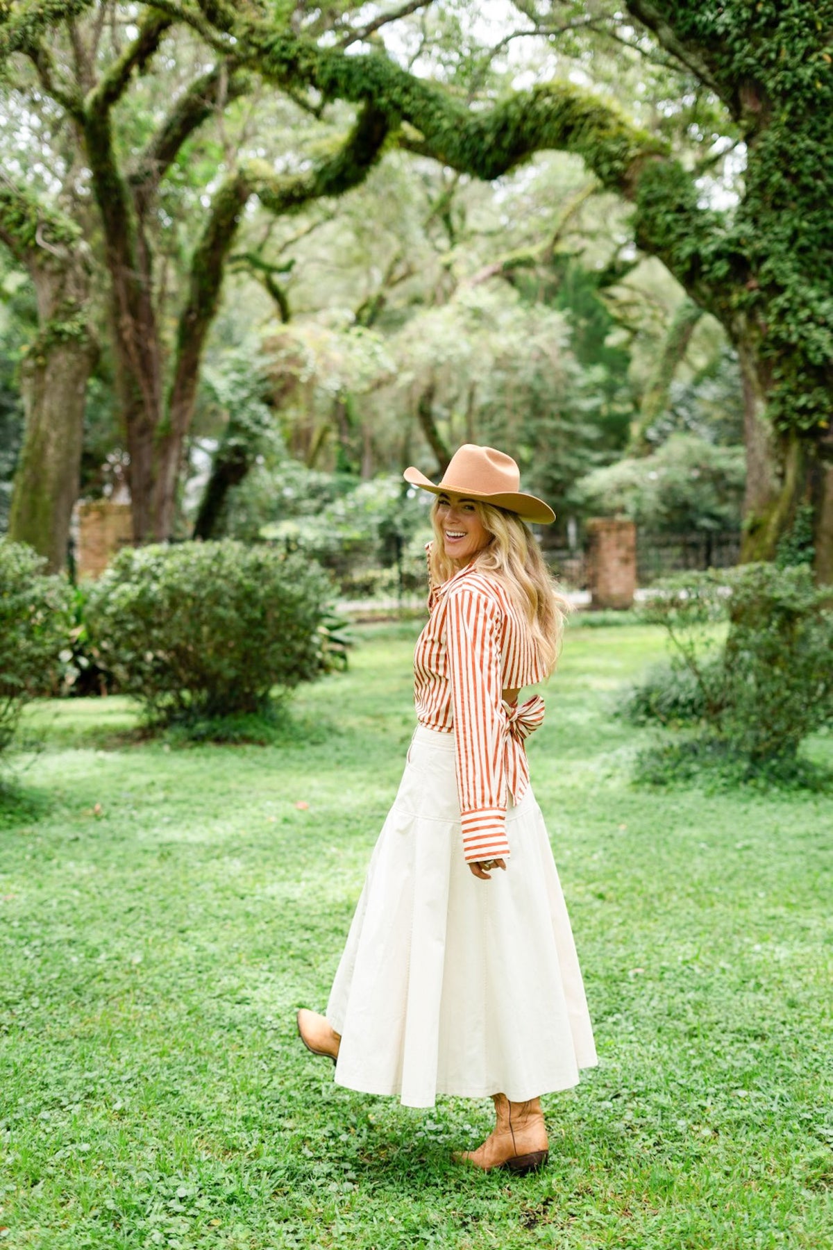 LONGHORN TOP