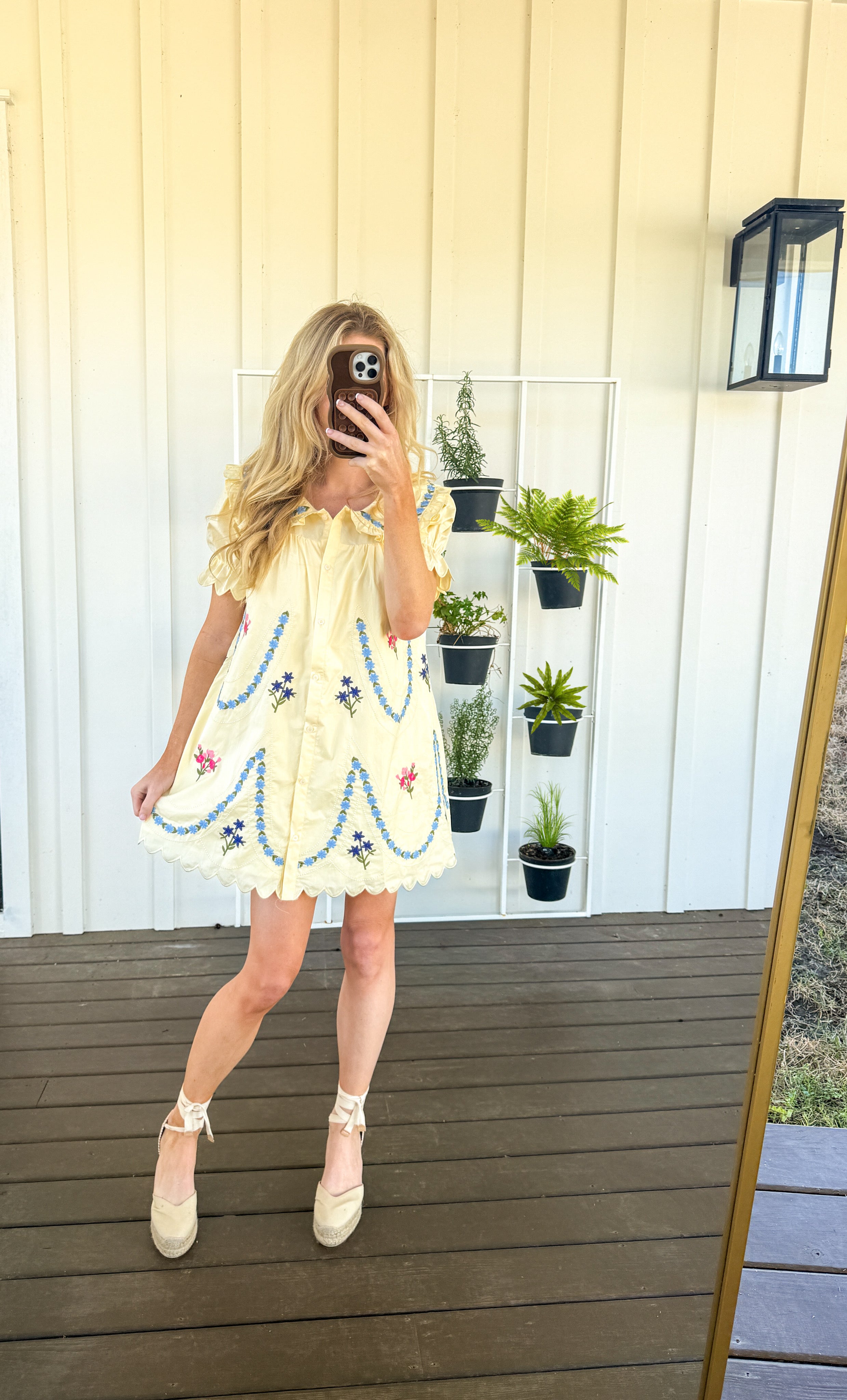 YELLOW DAISY DRESS (RESTOCK SHIPPING TIME 2 WEEKS)