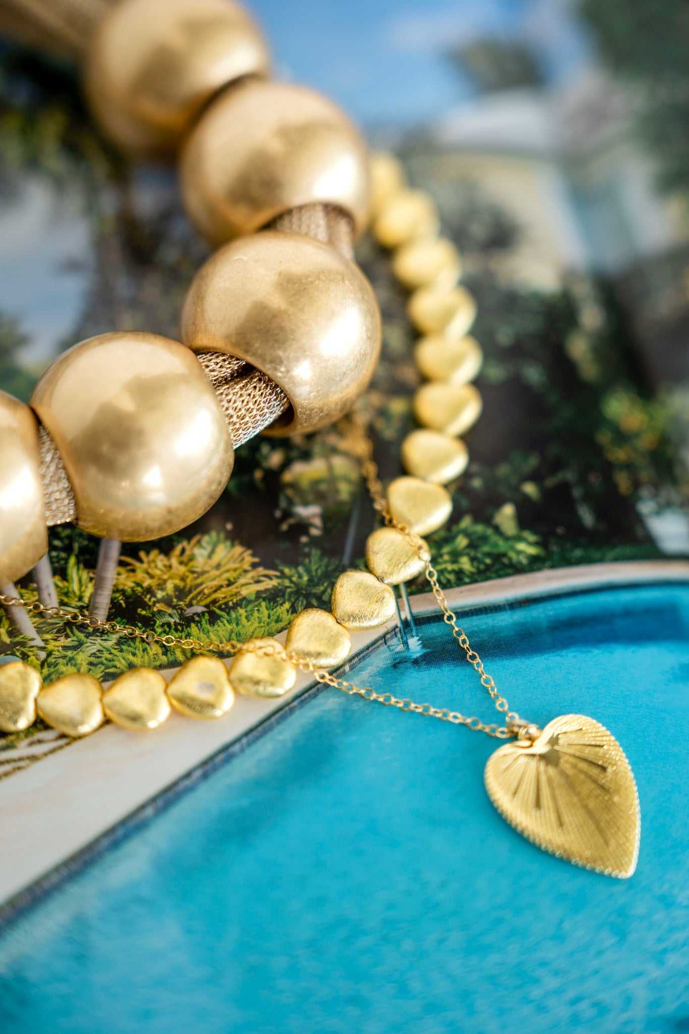 THE BREAKERS NECKLACE