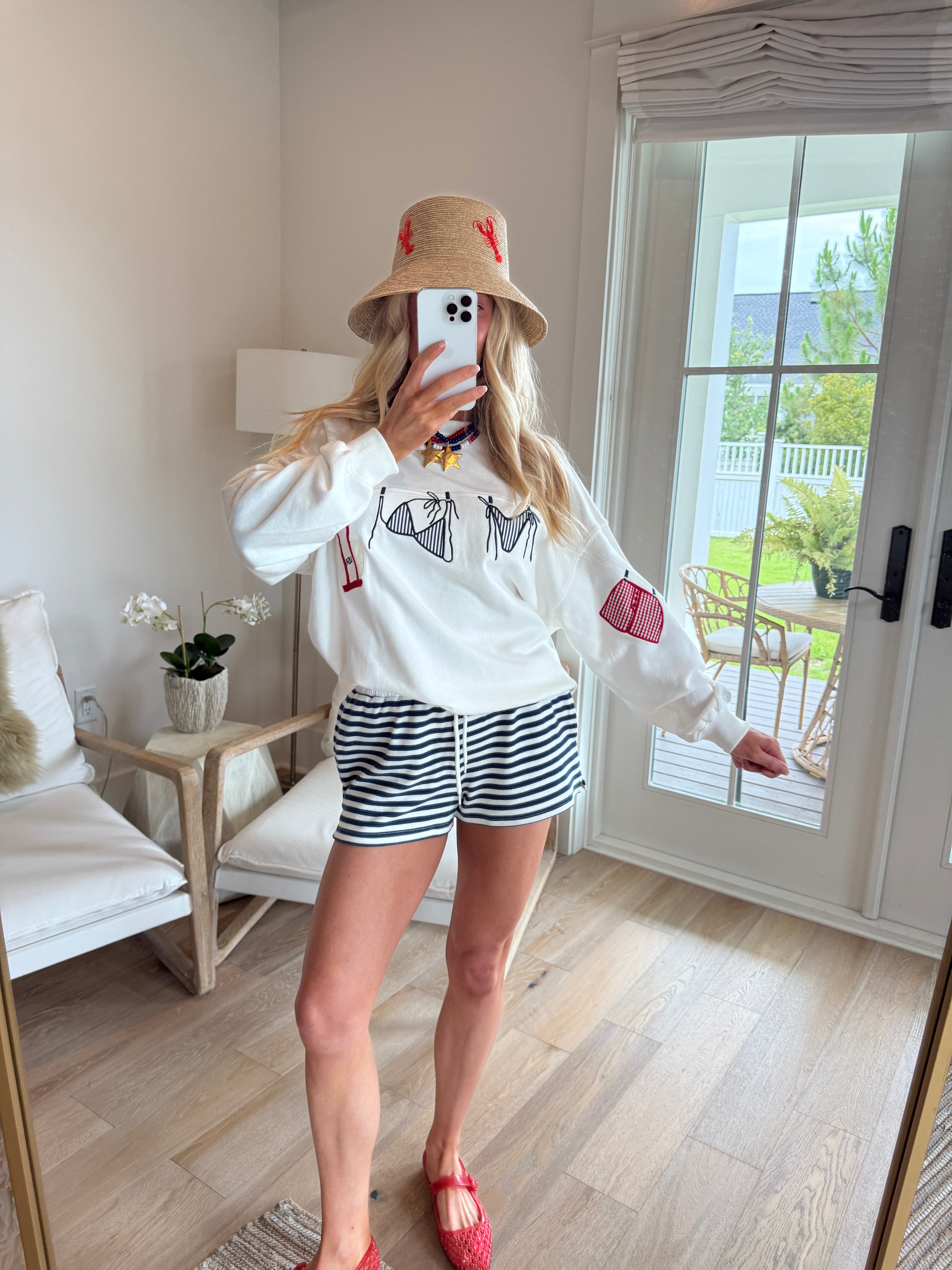 THE SUMMER HOUSE SWEATSHIRT