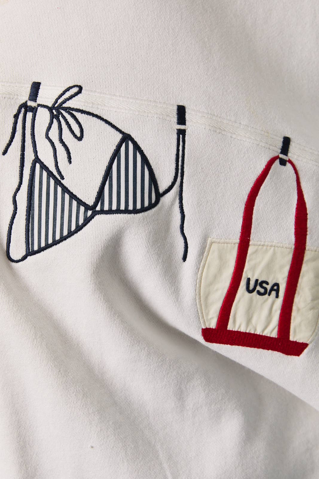 THE SUMMER HOUSE SWEATSHIRT